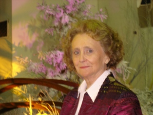 Mme le sénateur-maire Lucienne Malovry